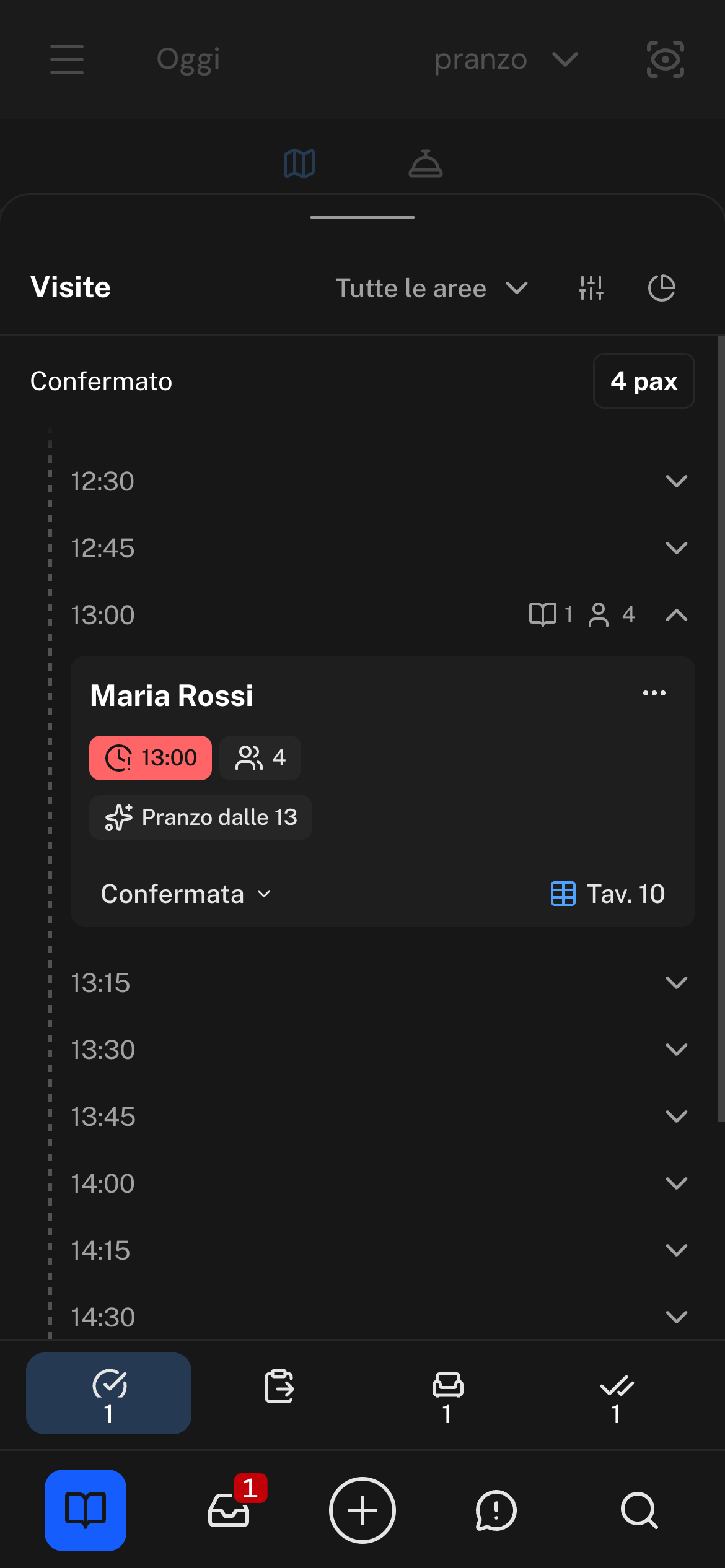 Screenshot: foglio Visite su smartphone con slot orari, card prenotazione e sezione Avanzamento servizio